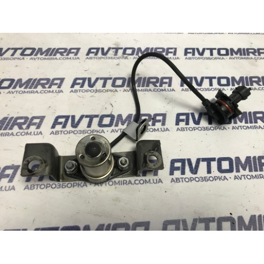 Датчик масла Opel Zafira B 1.7 CDTI 2005-2011 8244615000